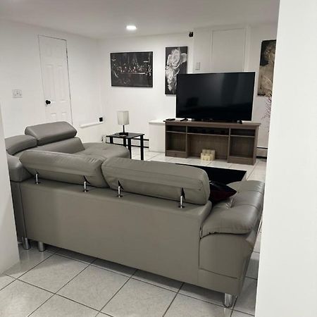 Cozy Spacious Guest Suite 엥글우드 외부 사진