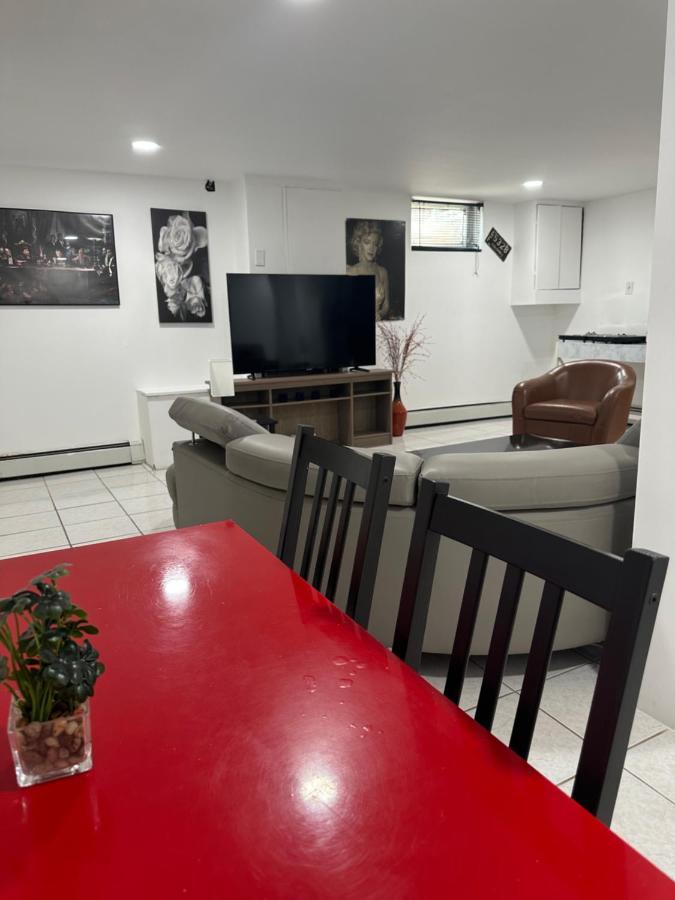 Cozy Spacious Guest Suite 엥글우드 외부 사진